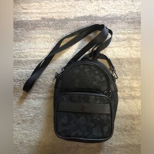 Lululemon now and always convertible bag mini